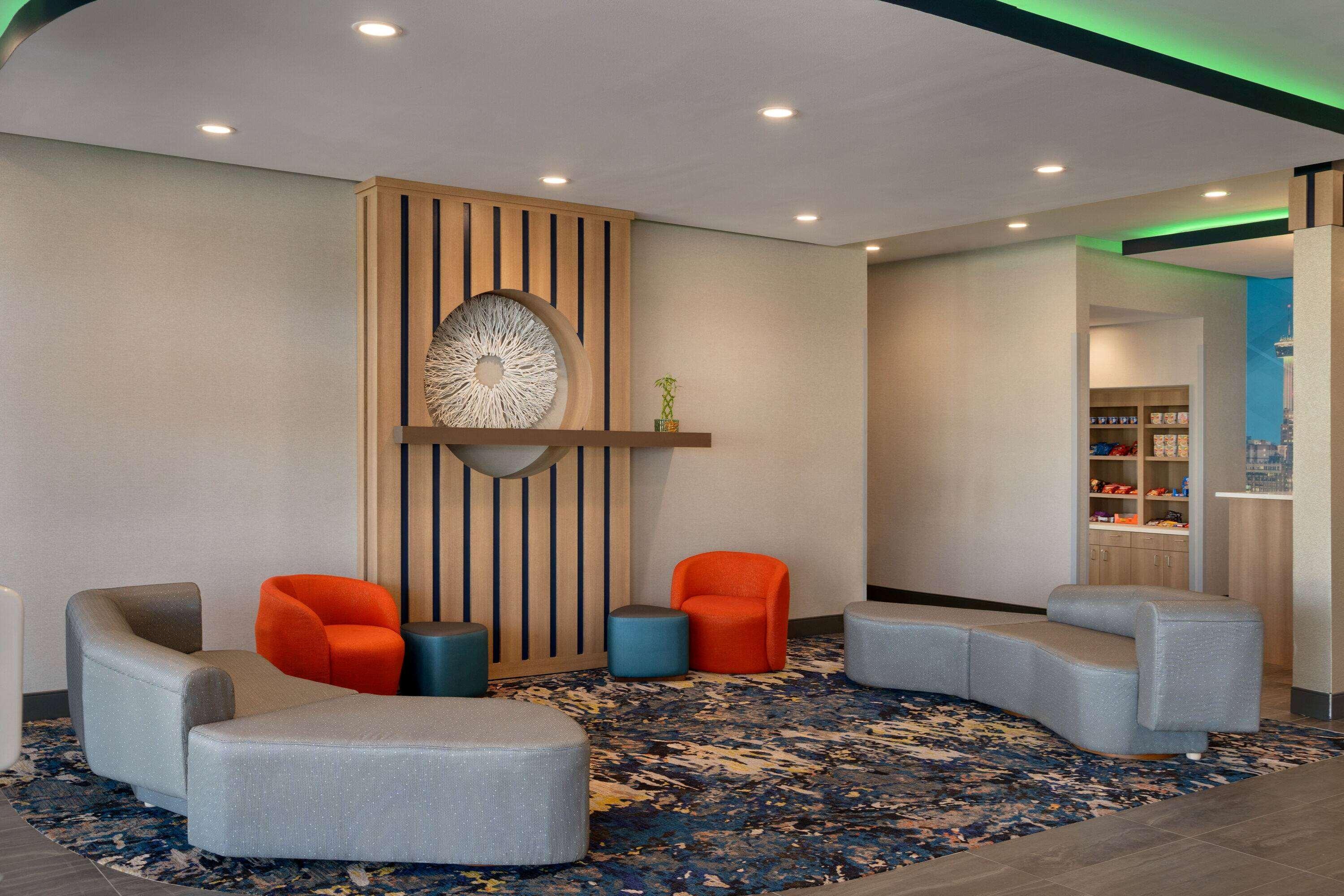 La Quinta Inn & Suites By Wyndham San Antonio Seaworld Lafb エクステリア 写真