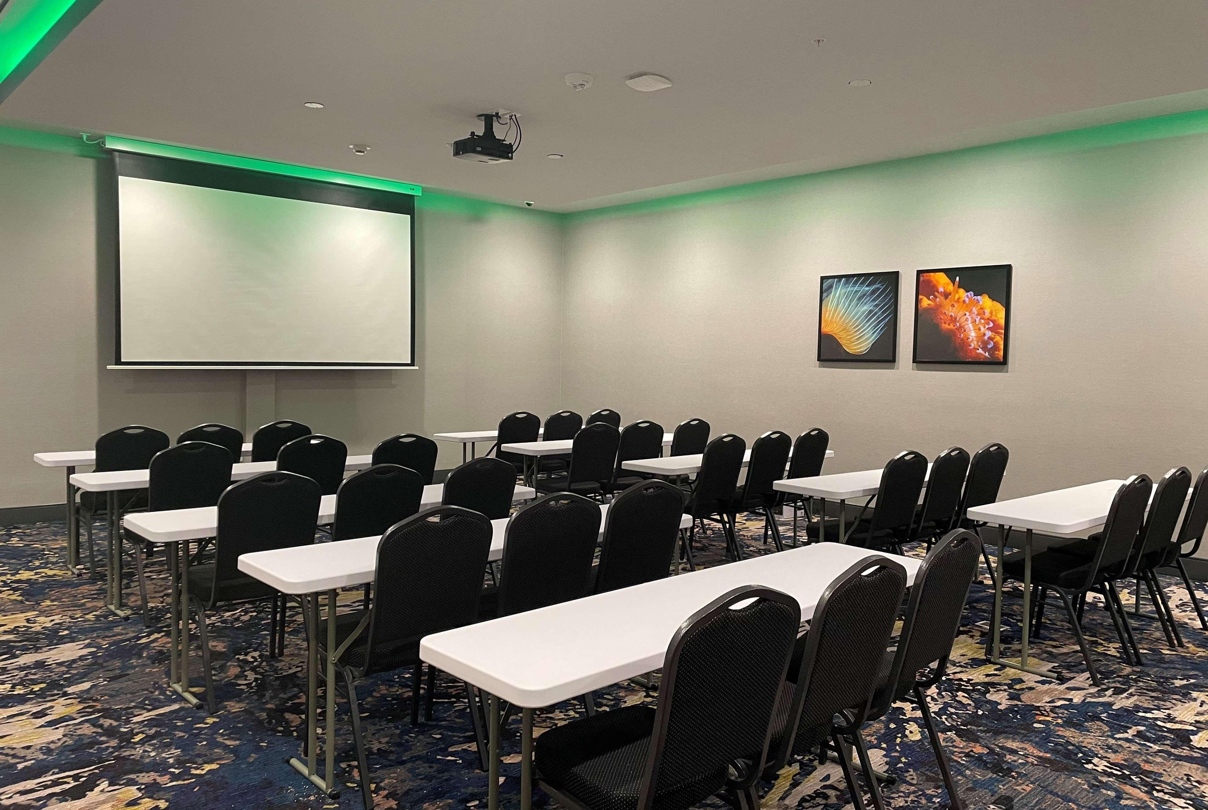 La Quinta Inn & Suites By Wyndham San Antonio Seaworld Lafb エクステリア 写真