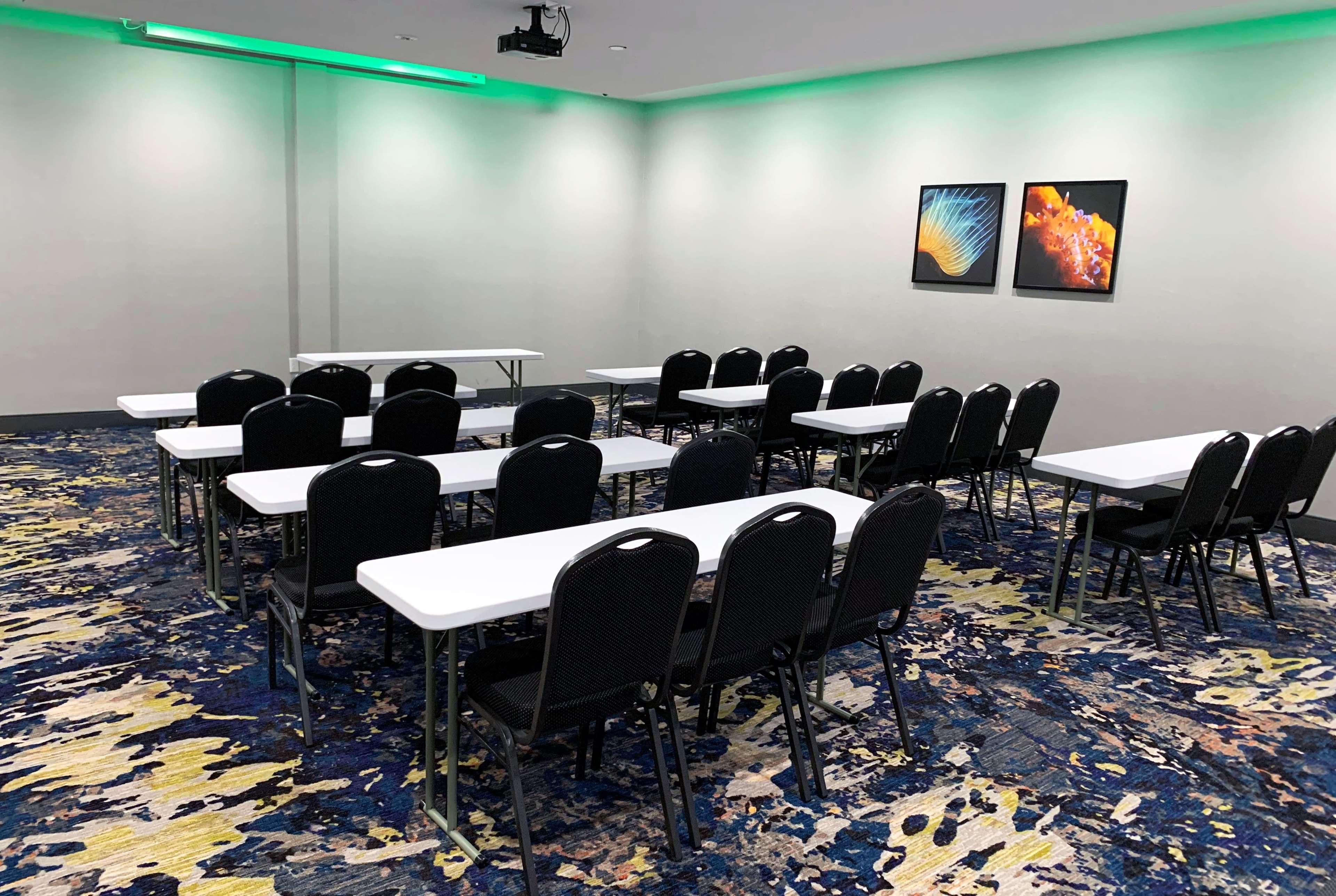 La Quinta Inn & Suites By Wyndham San Antonio Seaworld Lafb エクステリア 写真