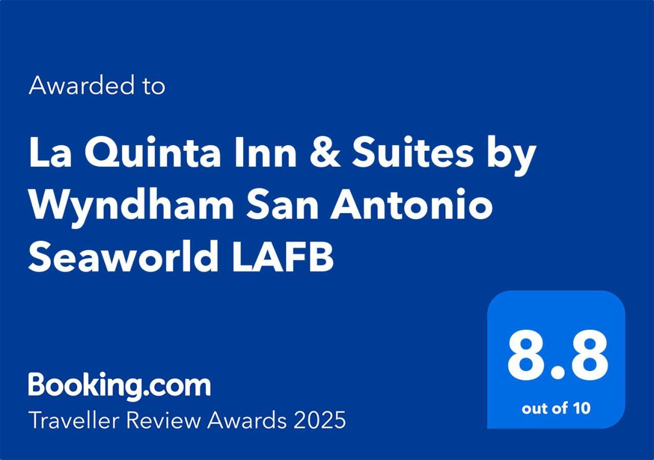 La Quinta Inn & Suites By Wyndham San Antonio Seaworld Lafb エクステリア 写真